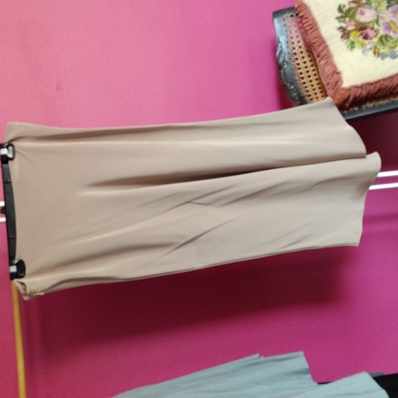 Tibi **NWT** silk 4 ply bias cut skirt in latte color. Size 12. - Picture 6 of 15